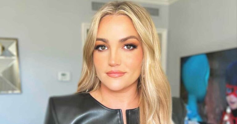 Jamie lynn spears britney spears sister joins dancing with the stars reality show amidst sagaftra strikes pledges to donate her salary.