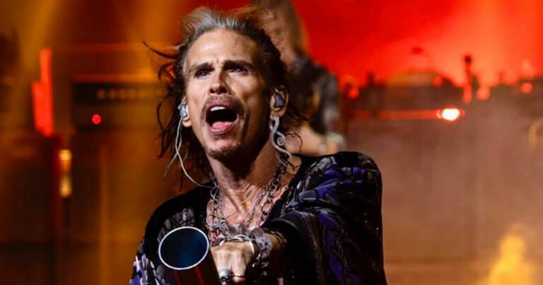 Steven tylers impaired vocal cords hamper communication at final aerosmith show.