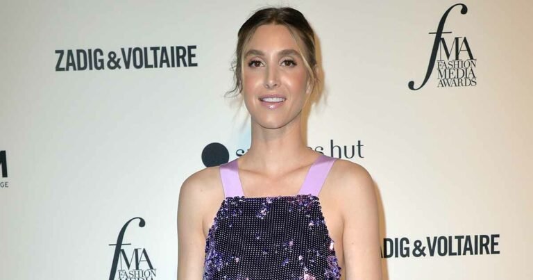 Whitney port seeks therapy for depression from multiple family traumas.